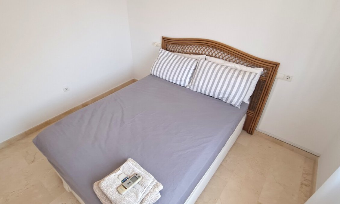 Használt Ingatlanok - Villa -
Villamartin - Costa Blanca