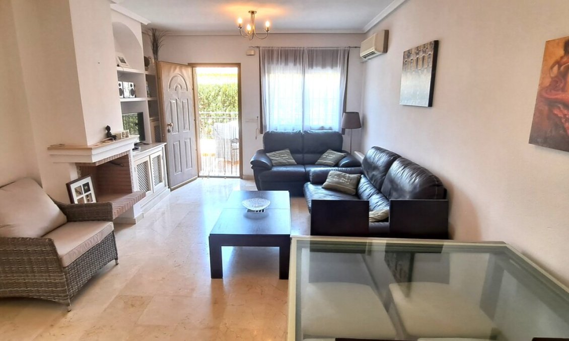 Használt Ingatlanok - Villa -
Villamartin - Costa Blanca