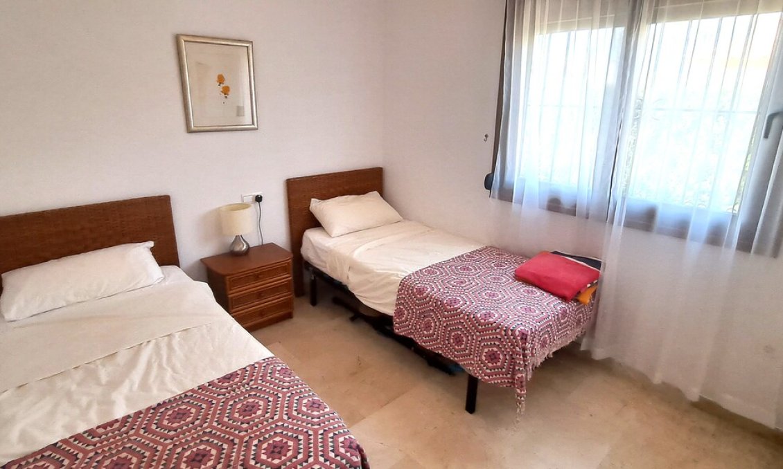 Használt Ingatlanok - Villa -
Villamartin - Costa Blanca
