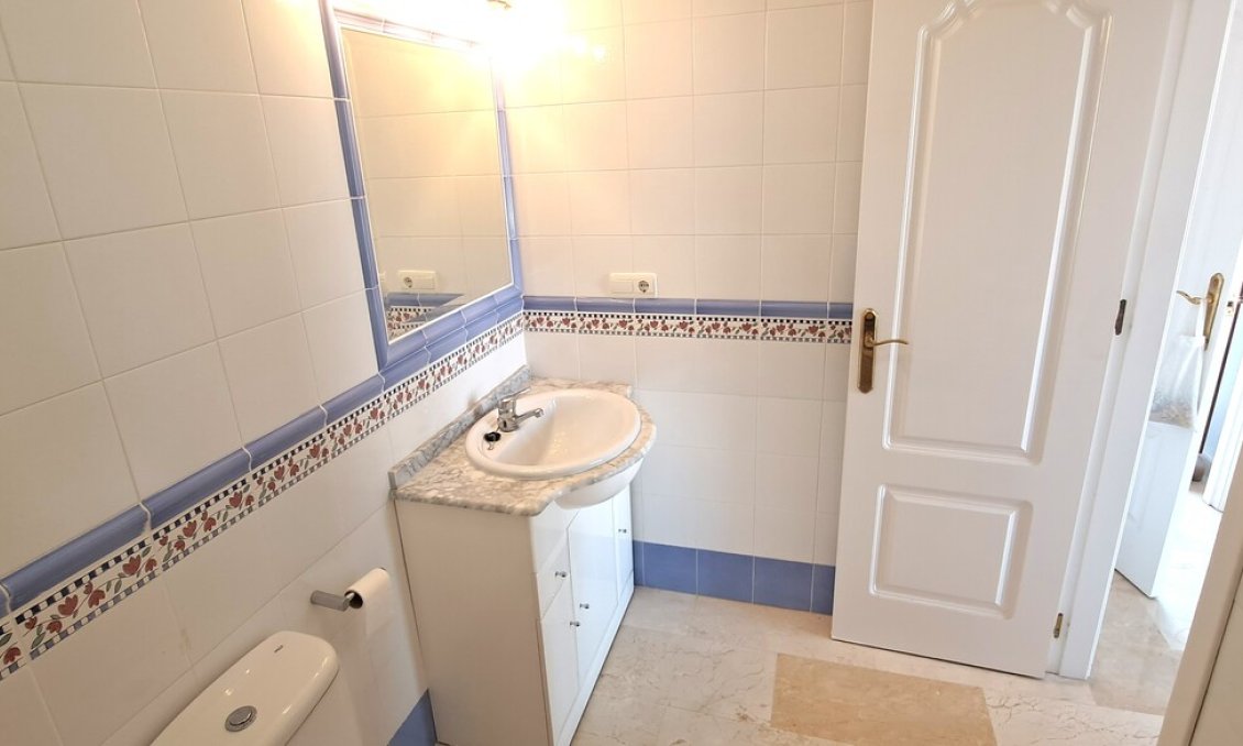 Használt Ingatlanok - Villa -
Villamartin - Costa Blanca