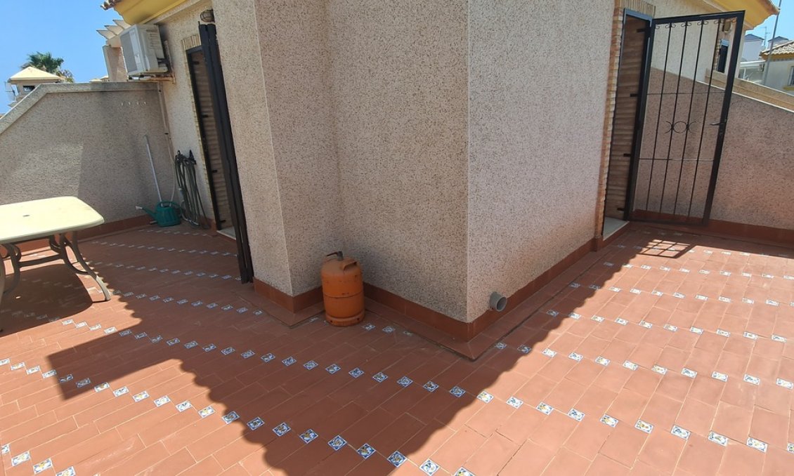 Használt Ingatlanok - Villa -
Villamartin - Costa Blanca