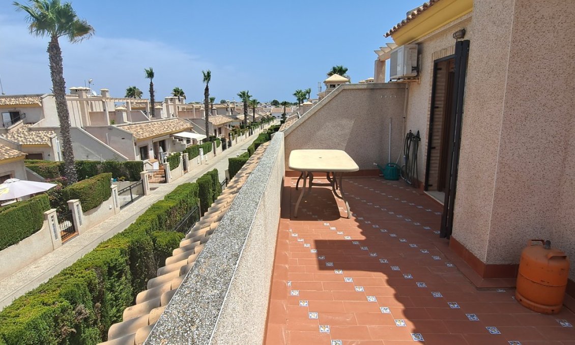 Használt Ingatlanok - Villa -
Villamartin - Costa Blanca