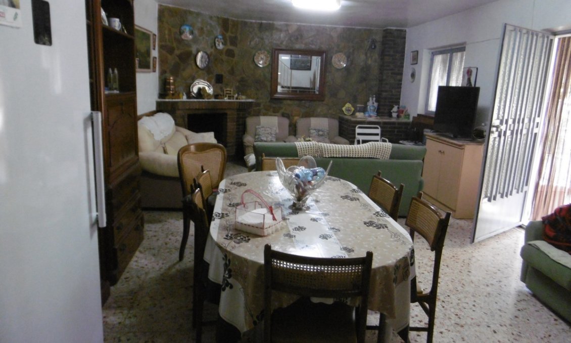 Revente - Villa -
Yecla - Inland