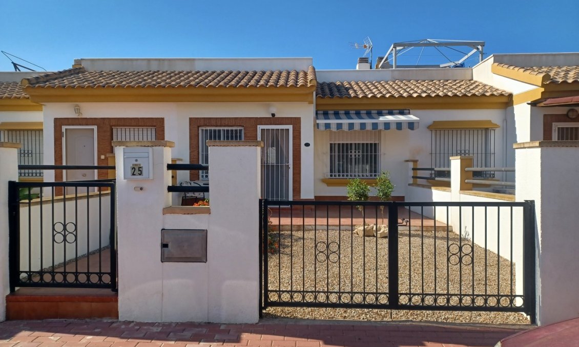 Revente - Villa -
Sucina - Inland
