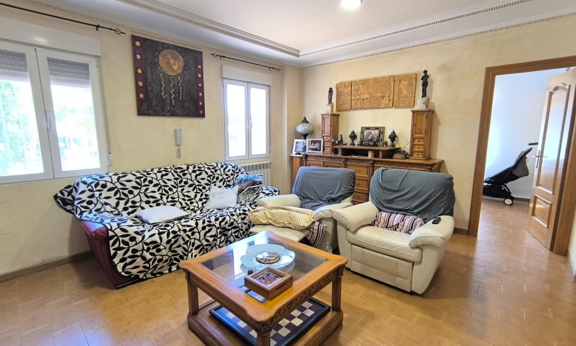 Revente - Villa -
Revuelta de Yecla - Inland