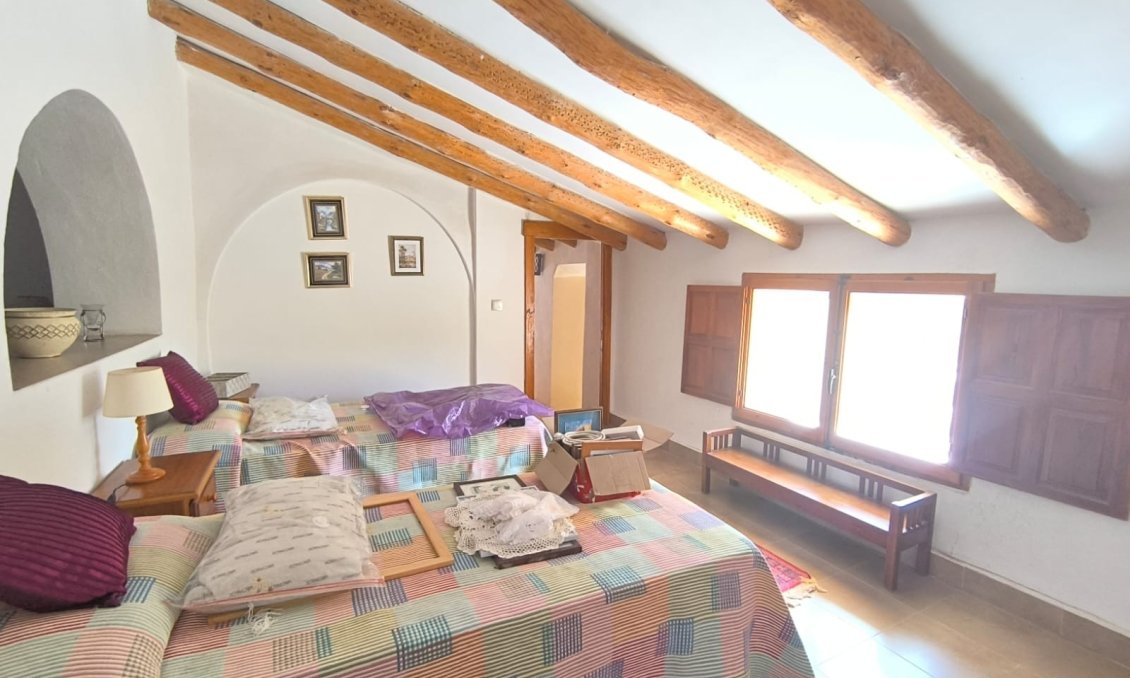 Resale - Villa -
Chinorlet - Inland