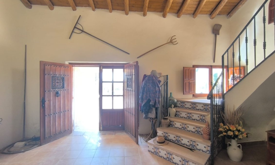 Resale - Villa -
Chinorlet - Inland