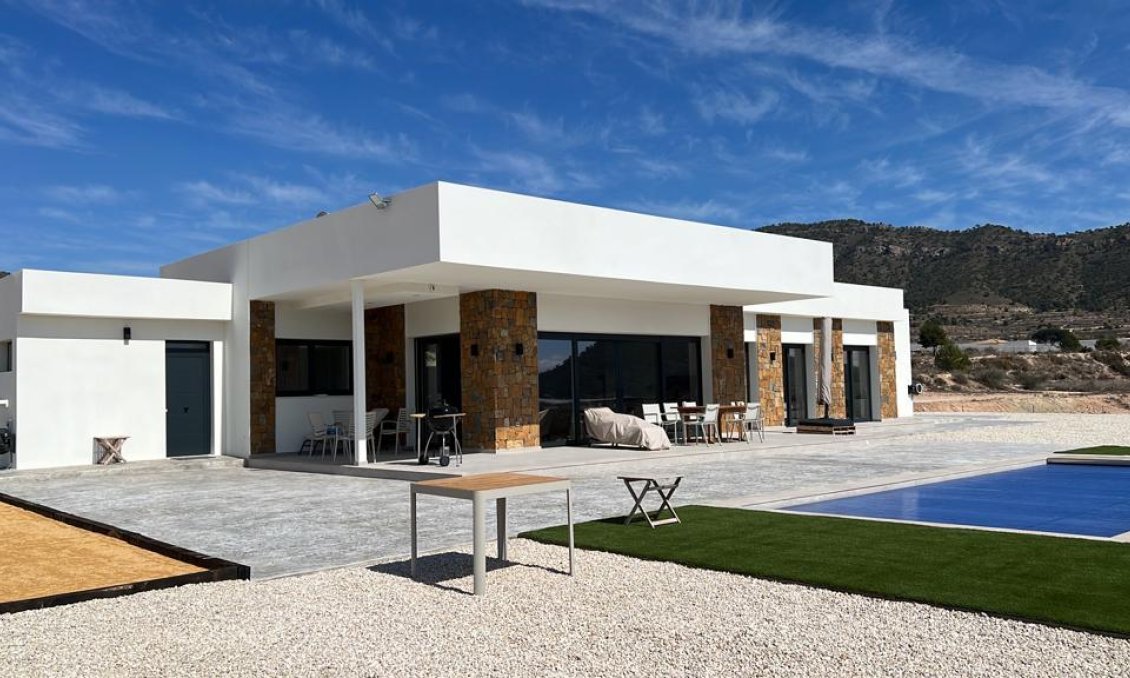 Revente - Villa -
Pinoso - Inland