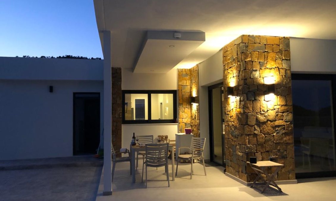 Revente - Villa -
Pinoso - Inland