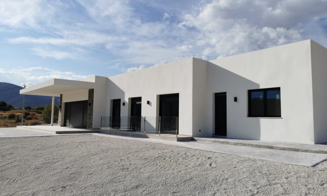 Revente - Villa -
Pinoso - Inland