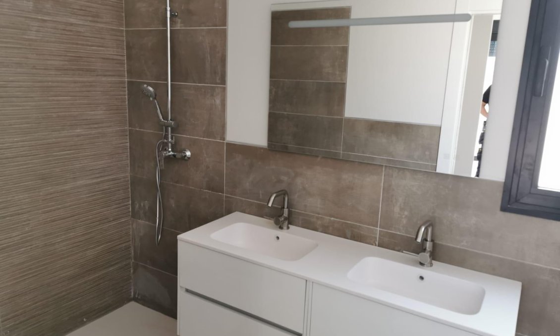 Revente - Villa -
Pinoso - Inland