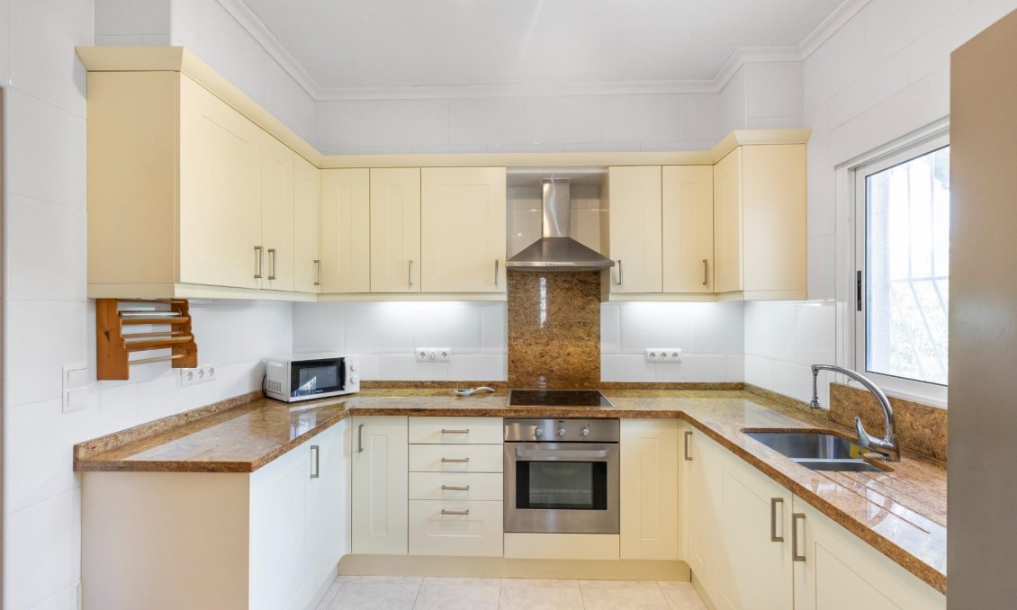 Resale - Villa -
San Fulgencio - La Marina