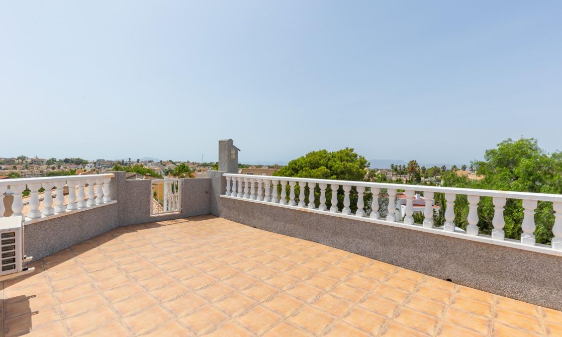 Resale - Villa -
San Fulgencio - La Marina