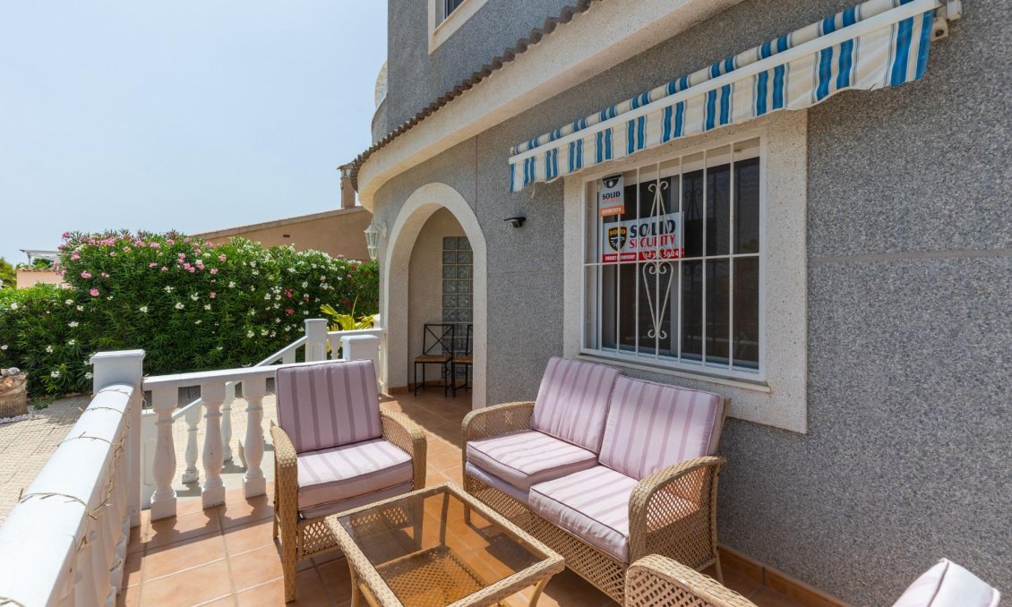 Resale - Villa -
San Fulgencio - La Marina
