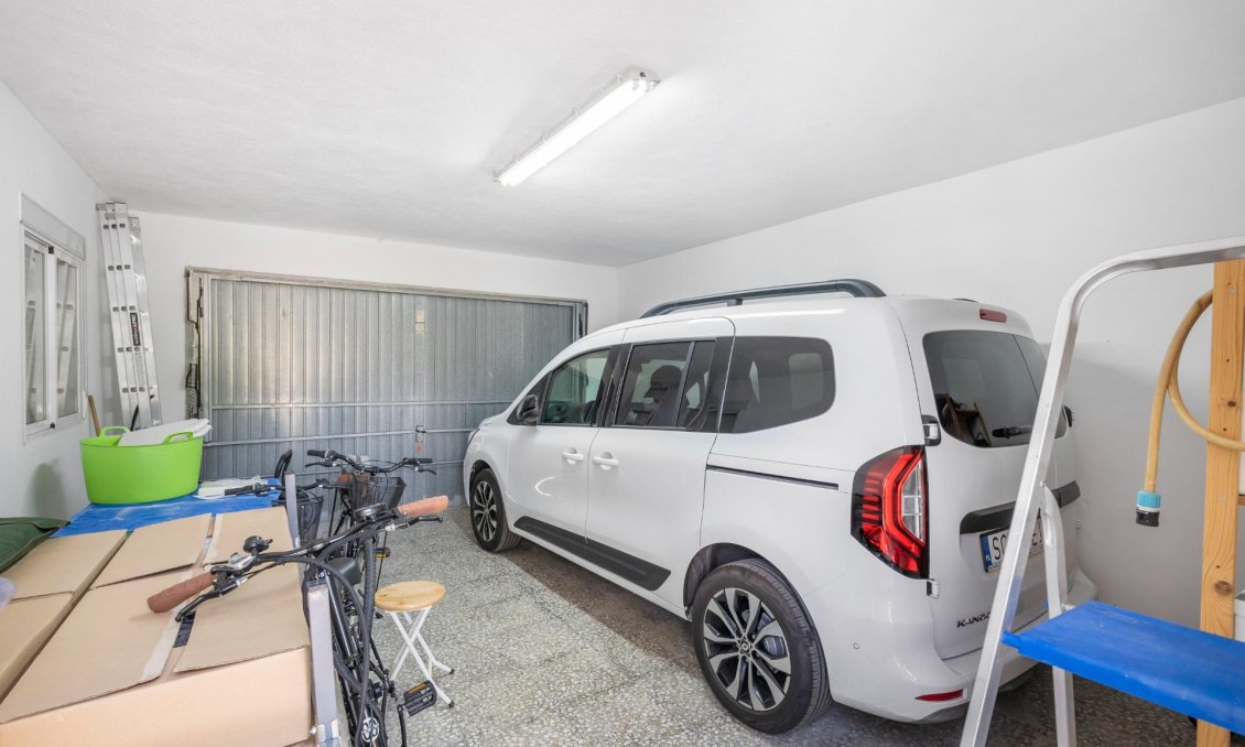 Resale - Villa -
San Fulgencio - La Marina