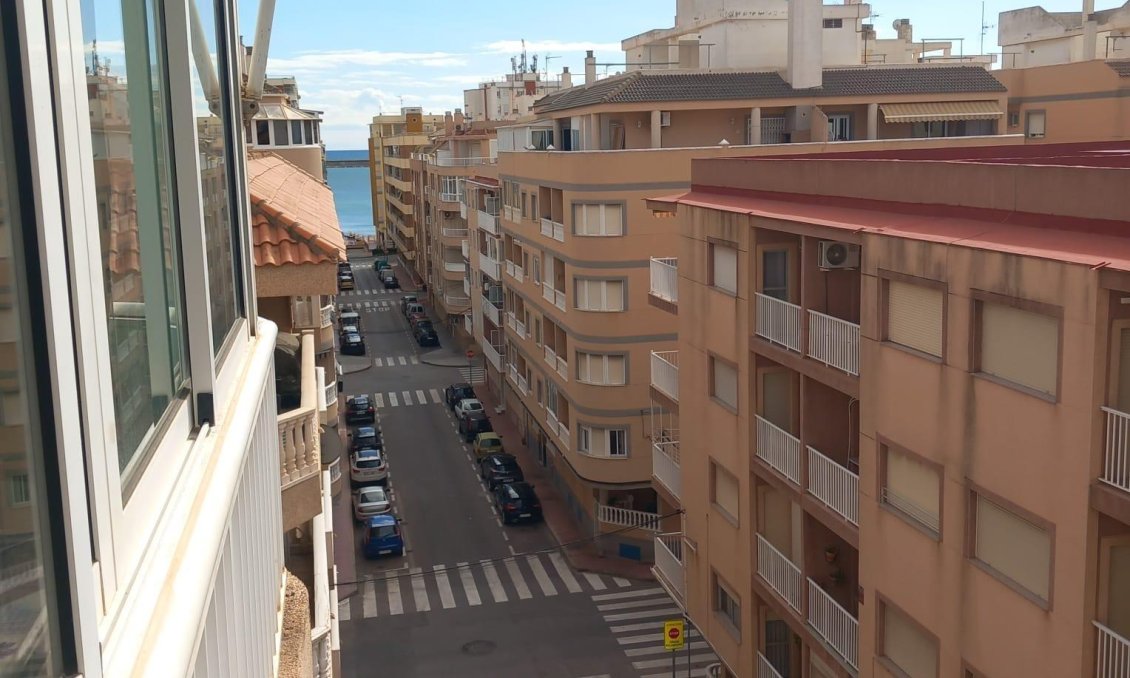 Revânzare - Mansardă -
Torrevieja - El Acequión - Los Náufragos