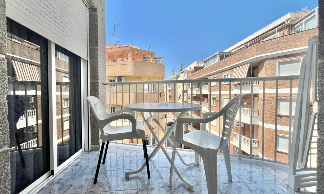 Resale - Apartment -
Torrevieja - Playa del Cura