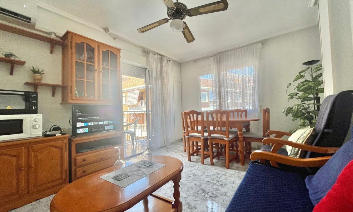 Resale - Apartment -
Torrevieja - Playa del Cura
