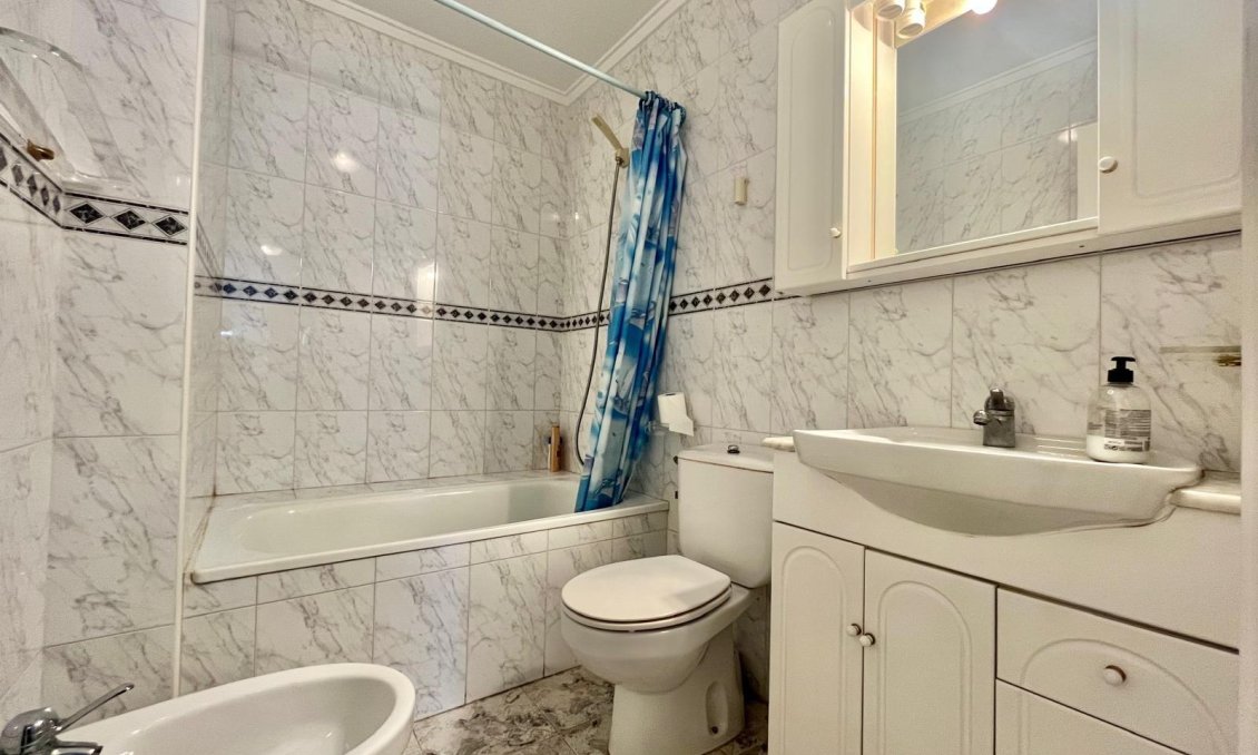 Resale - Apartment -
Torrevieja - Playa del Cura