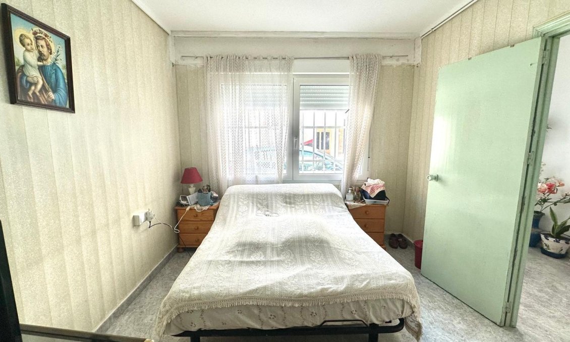 Resale - Apartment -
Torrevieja - Estacion De Autobuses