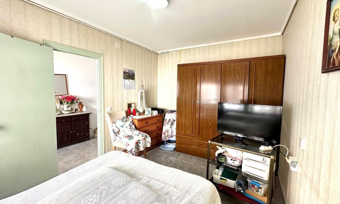 Resale - Apartment -
Torrevieja - Estacion De Autobuses