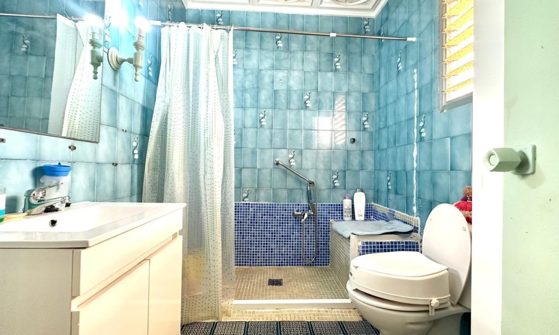 Resale - Apartment -
Torrevieja - Estacion De Autobuses