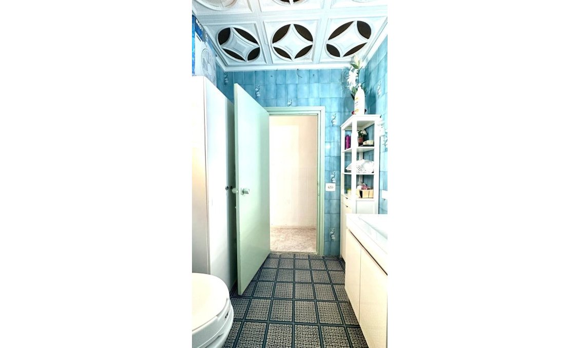 Resale - Apartment -
Torrevieja - Estacion De Autobuses