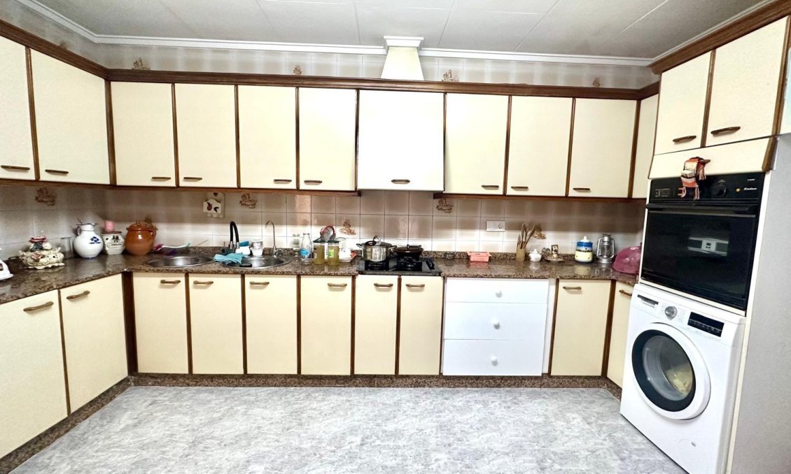 Resale - Apartment -
Torrevieja - Estacion De Autobuses