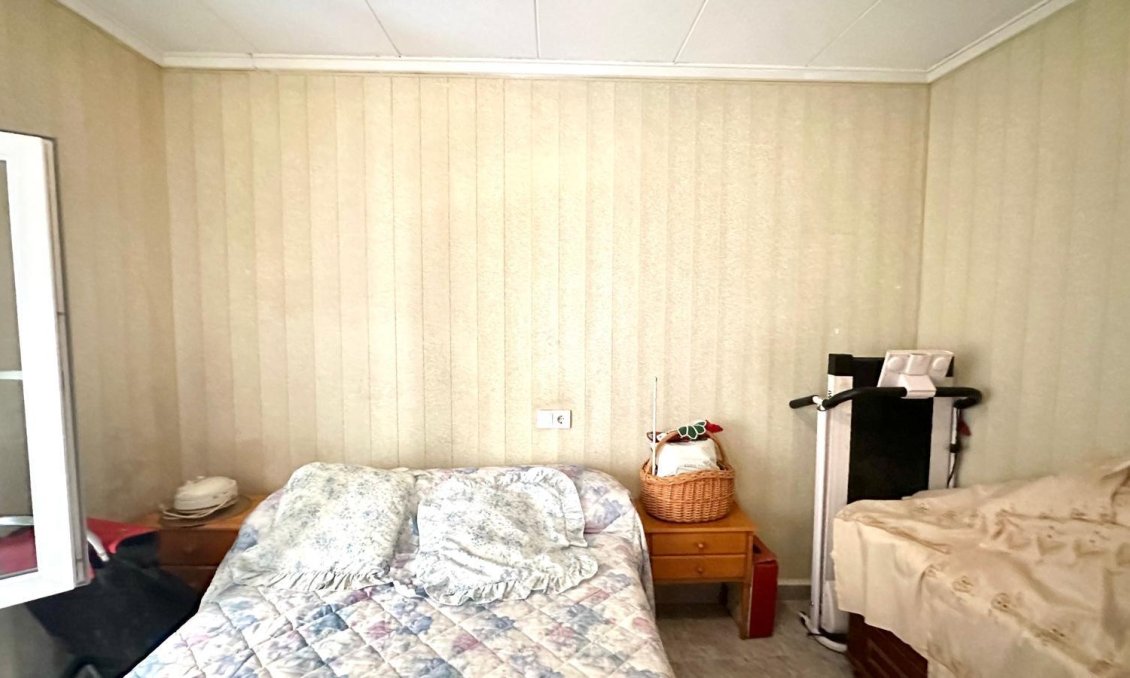 Resale - Apartment -
Torrevieja - Estacion De Autobuses
