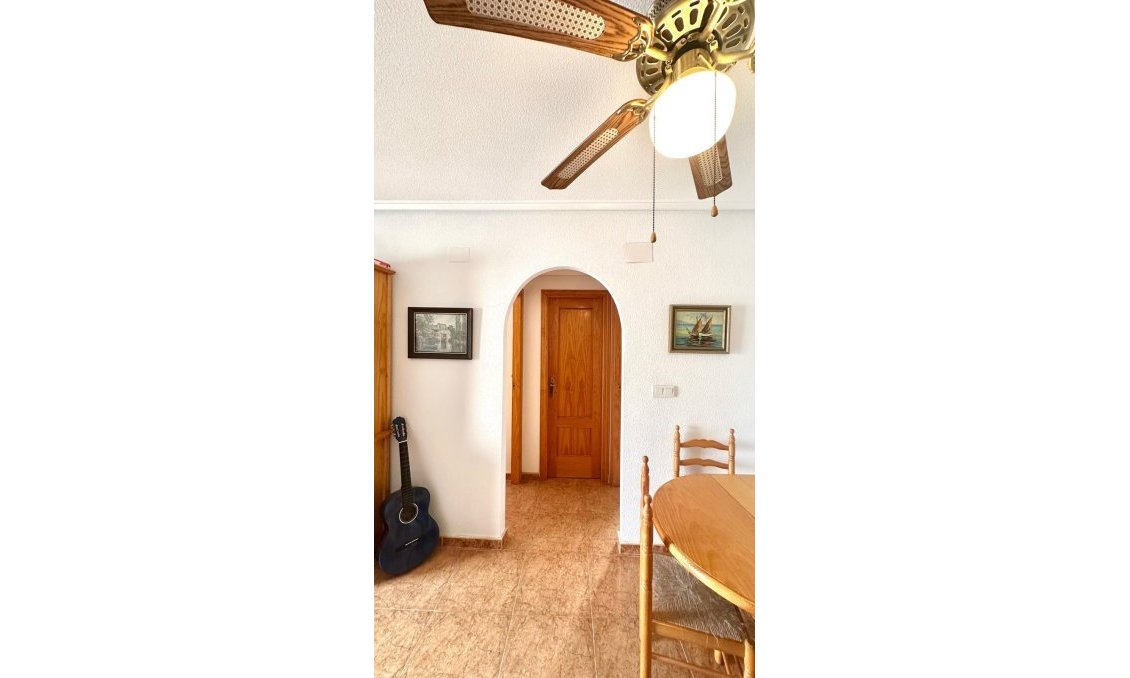Revente - Appartement -
Torrevieja
