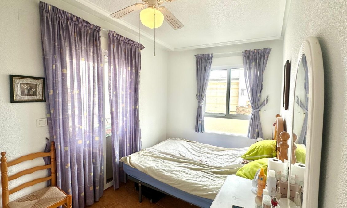 Revente - Appartement -
Torrevieja