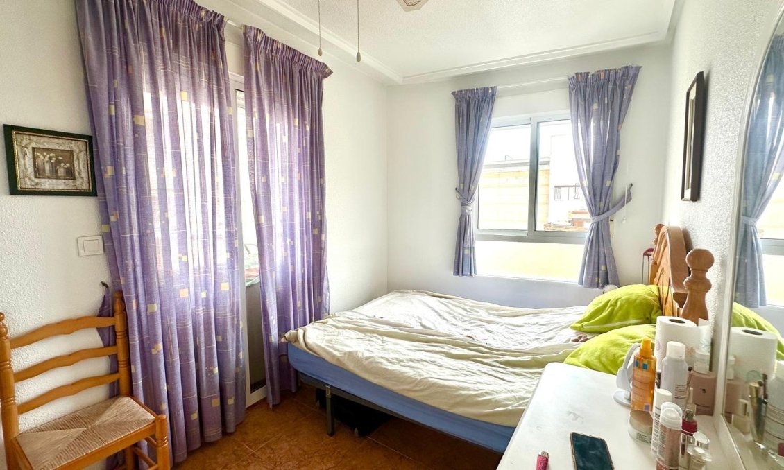 Revente - Appartement -
Torrevieja