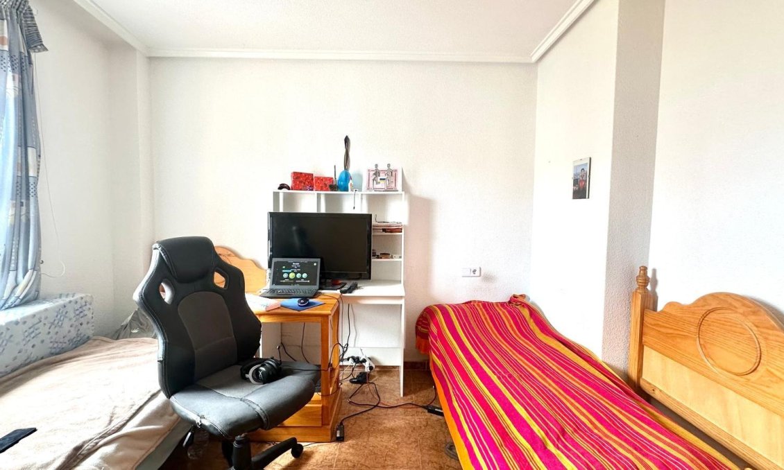 Revente - Appartement -
Torrevieja
