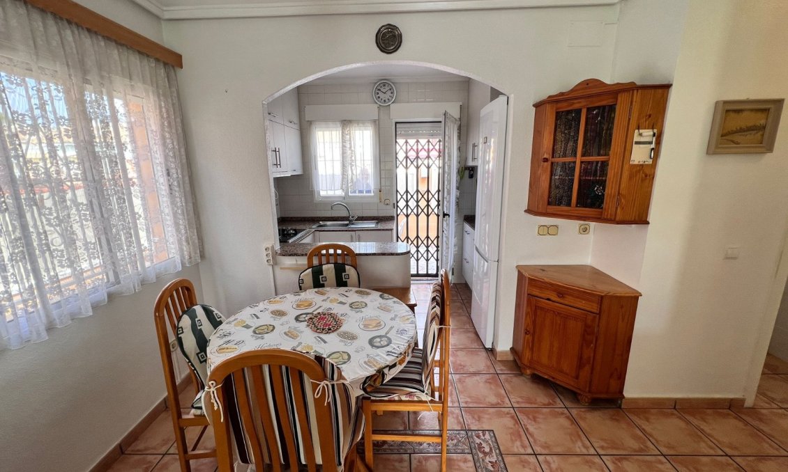 Revânzare - Vilă -
Torrevieja - Costa Blanca