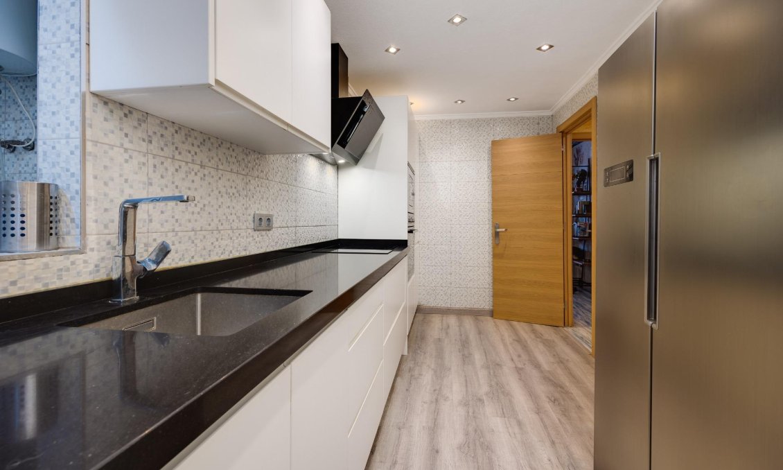 Resale - Apartment -
Torrevieja - Acequion