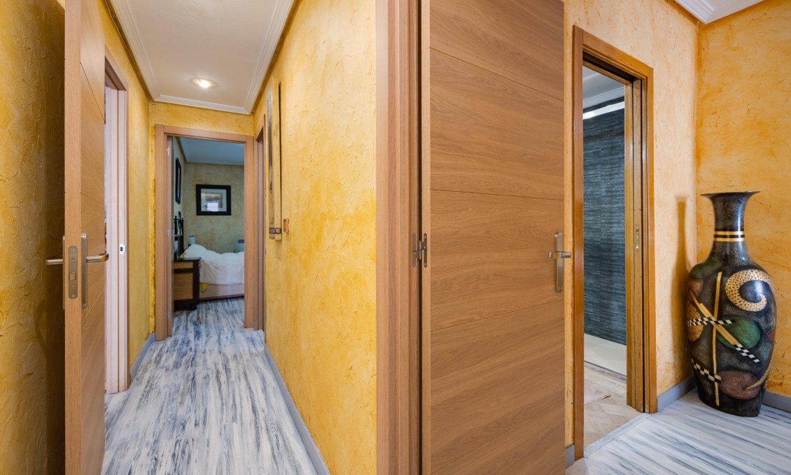 Resale - Apartment -
Torrevieja - Acequion