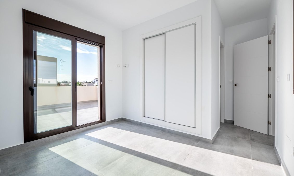 Obra nueva - Villa -
Orihuela Costa - PAU 8