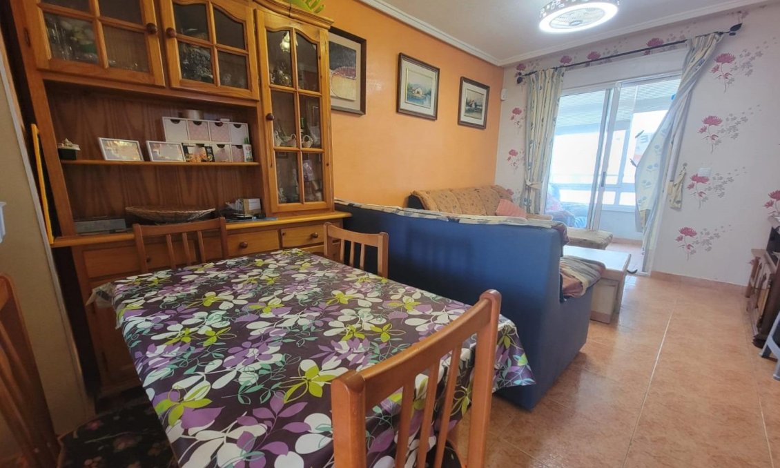 Segunda mano - Apartamento -
Torrevieja - Nueva Torrevieja