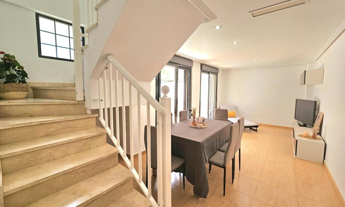 Wiederverkauf - Bungalow -
Torrevieja - Aguas Nuevas