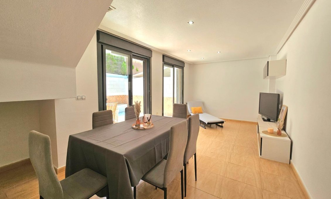 Wiederverkauf - Bungalow -
Torrevieja - Aguas Nuevas