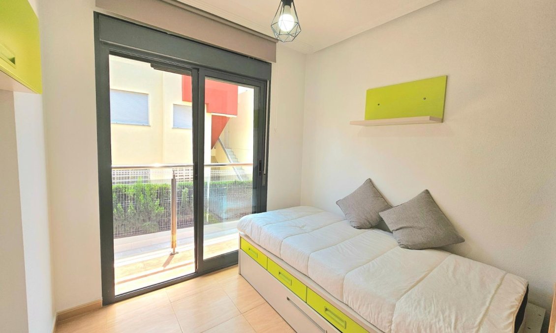 Wiederverkauf - Bungalow -
Torrevieja - Aguas Nuevas