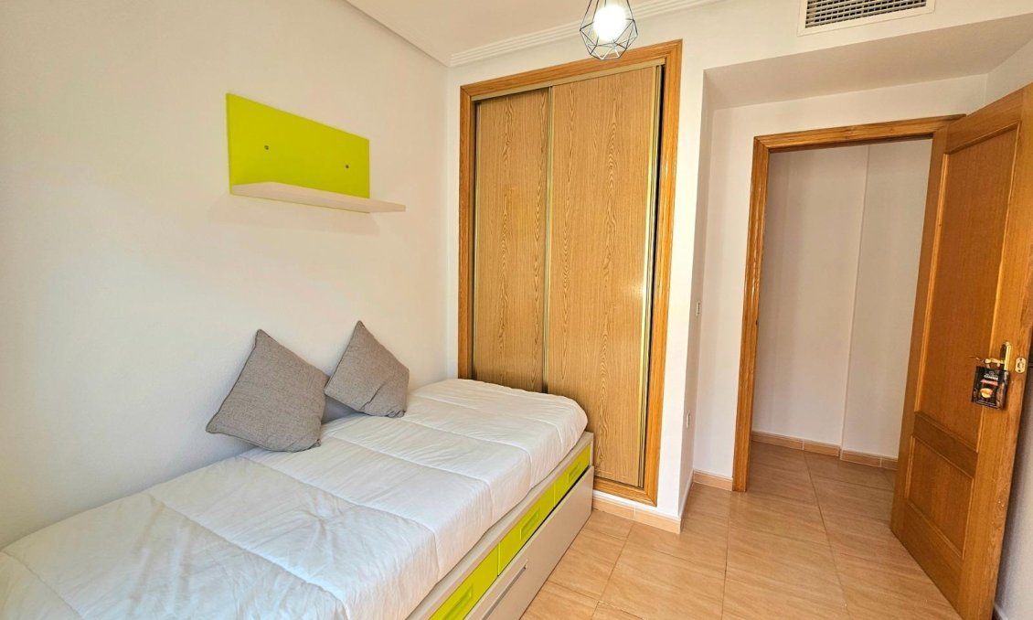 Wiederverkauf - Bungalow -
Torrevieja - Aguas Nuevas