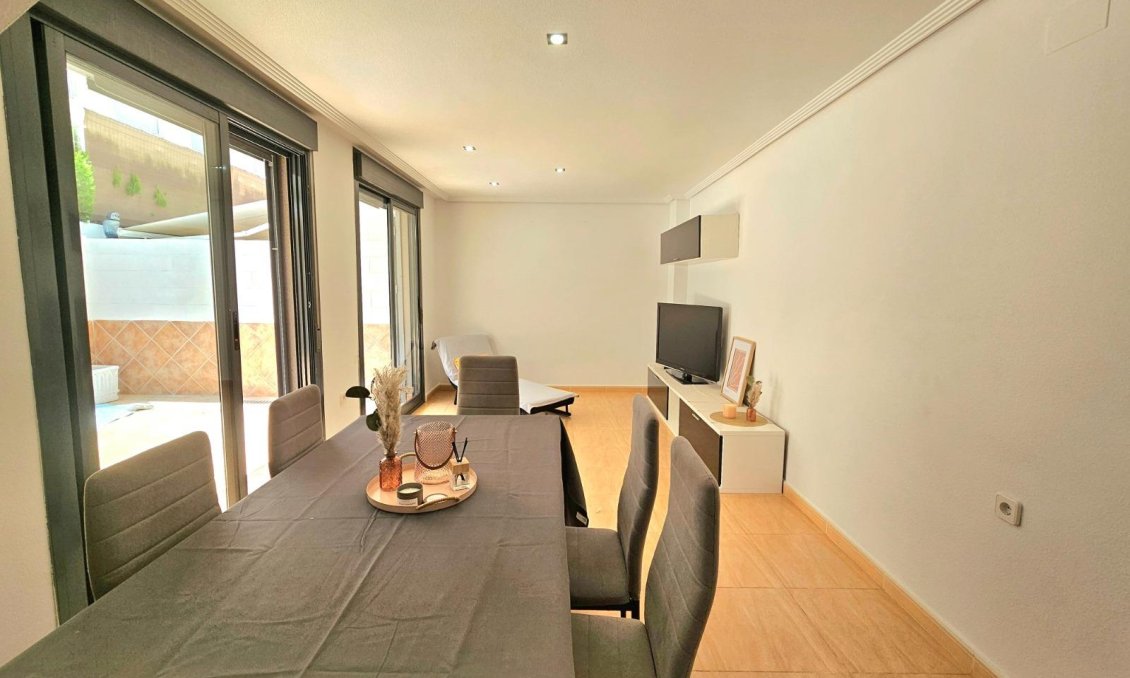 Wiederverkauf - Bungalow -
Torrevieja - Aguas Nuevas