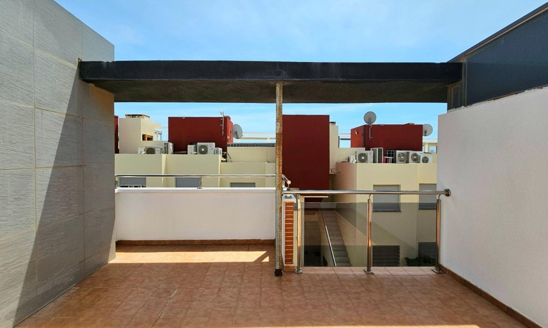 Wiederverkauf - Bungalow -
Torrevieja - Aguas Nuevas