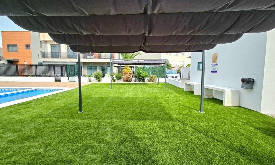 Wiederverkauf - Bungalow -
Torrevieja - Aguas Nuevas