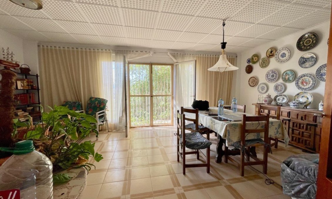 Resale - Villa -
Benidorm - Salto Del Agua