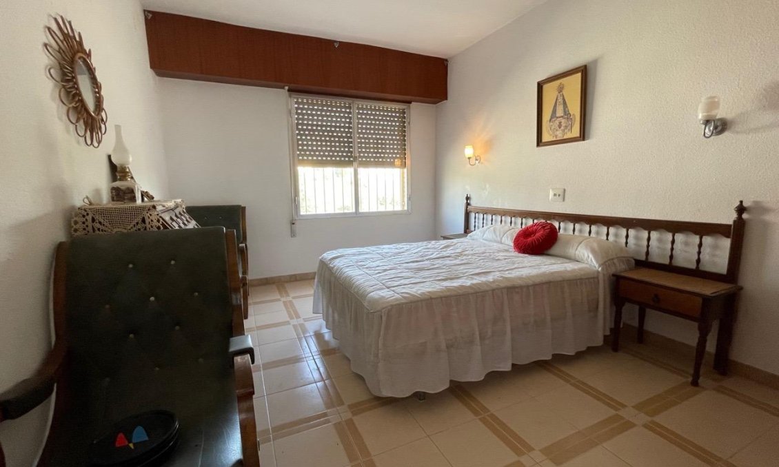 Resale - Villa -
Benidorm - Salto Del Agua