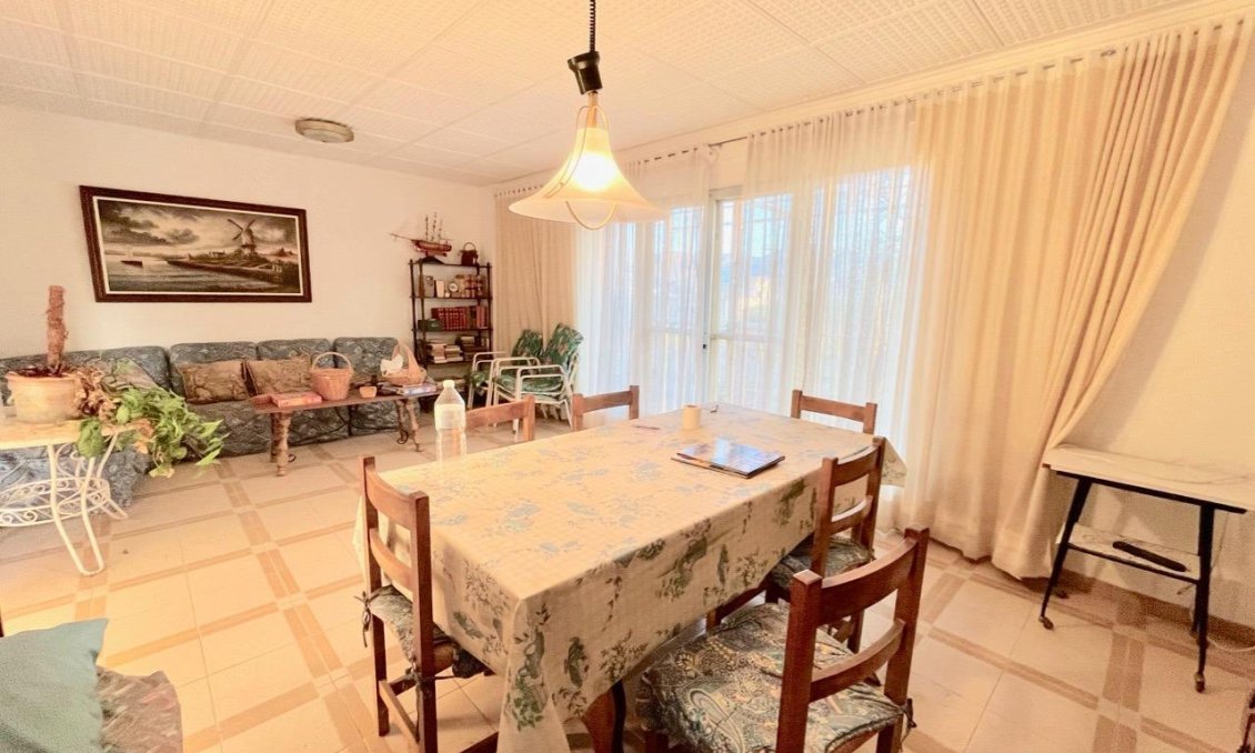 Resale - Villa -
Benidorm - Salto Del Agua