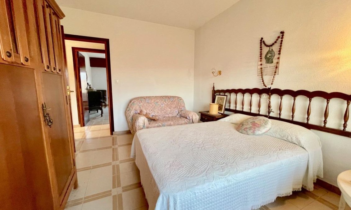Resale - Villa -
Benidorm - Salto Del Agua