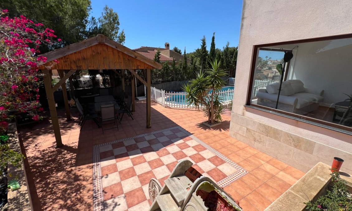 Wiederverkauf - Villa -
Torrevieja - Costa Blanca